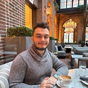 Meet your Posher, Sani